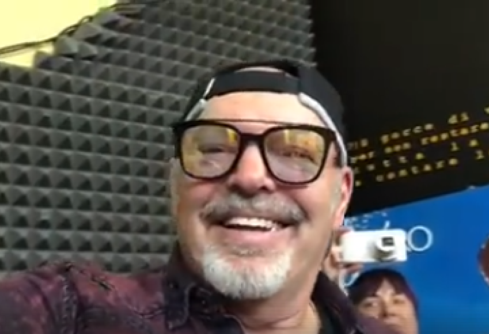 La scuola di musica canta “Albachiara” per Vasco Rossi. E lui si emoziona!