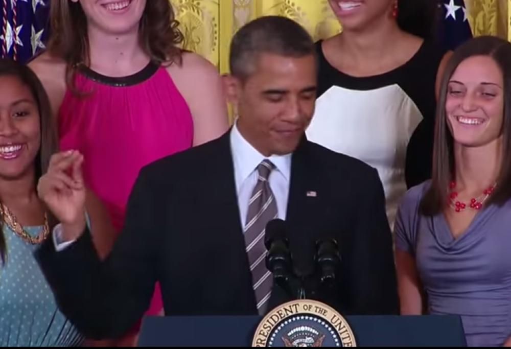 Barack Obama canta Shake It Off di Taylor Swift