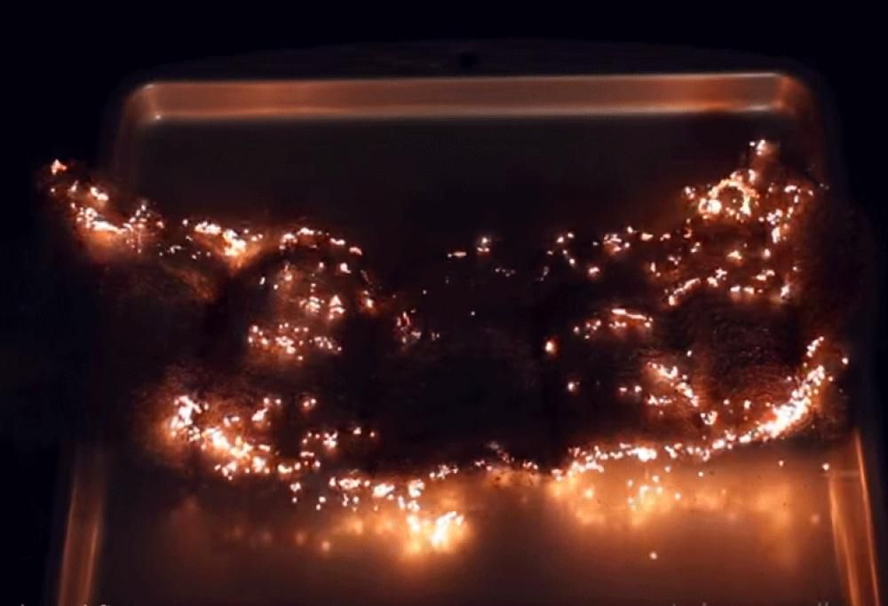 Cosa puoi fare col fuoco? 10 trucchi spettacolari (VIDEO)