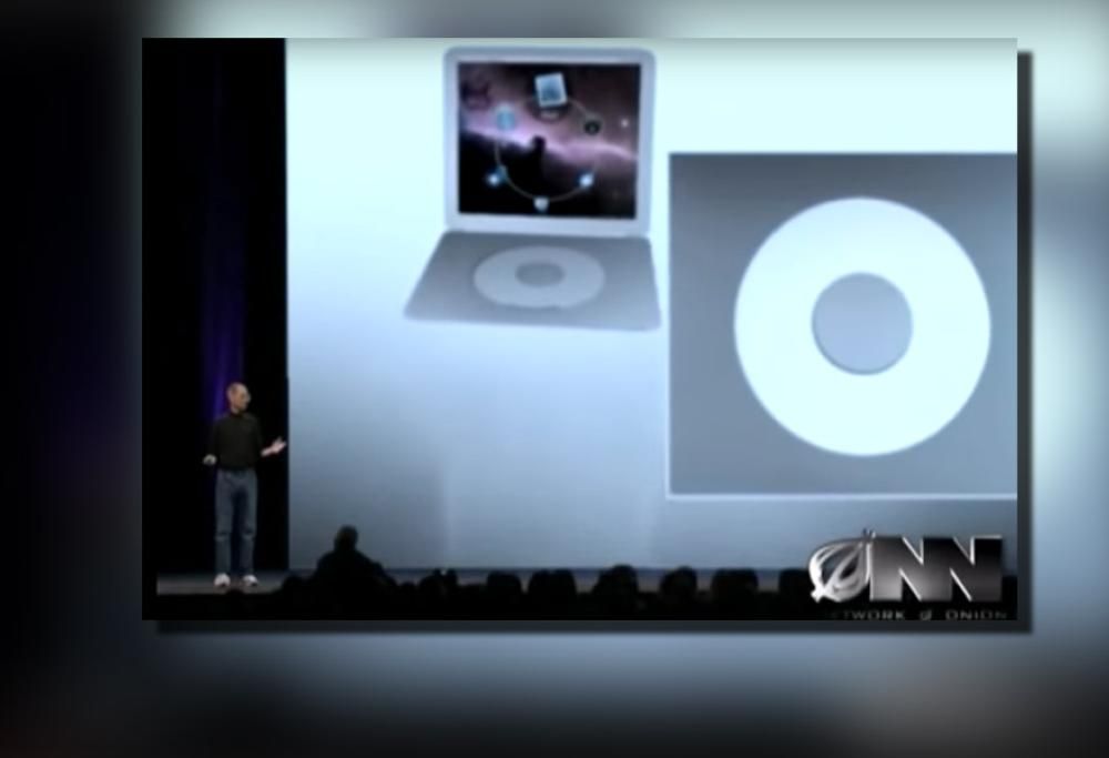 PRIMA DELL’IPHONE SENZA JACK C’ERA IL MAC SENZA TASTIERA PRESENTATO DA STEVE JOBS!