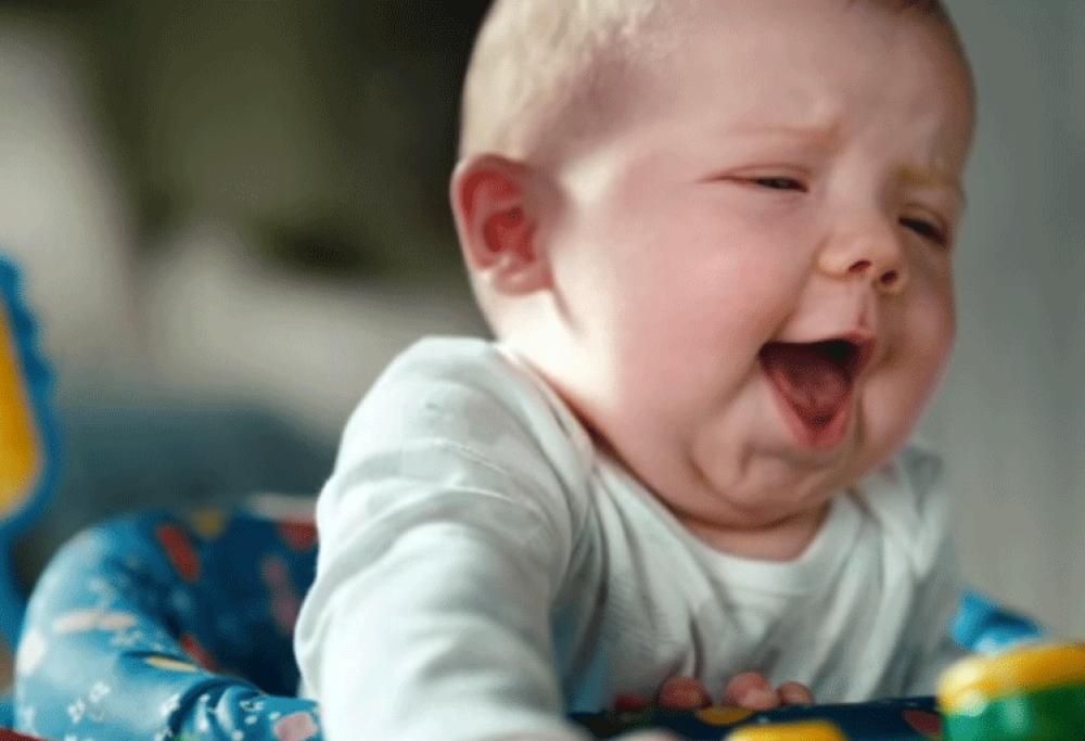La “Pooface” dei bambini in Slow Motion diventa virale nel Web!