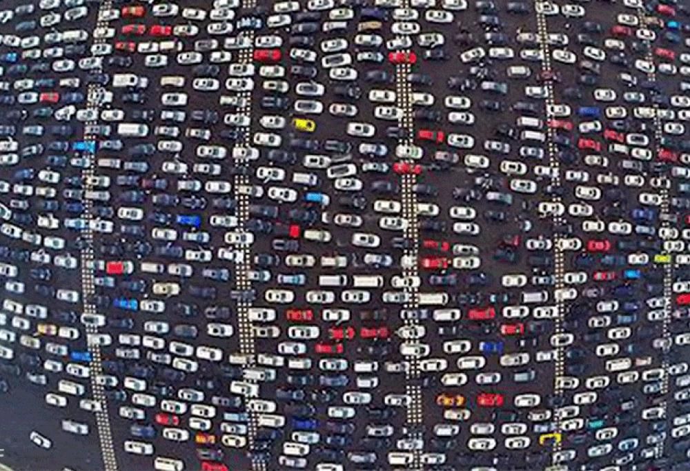 ECCO LE IMMAGINI DEL MEGA TRAFFICO IN CINA!