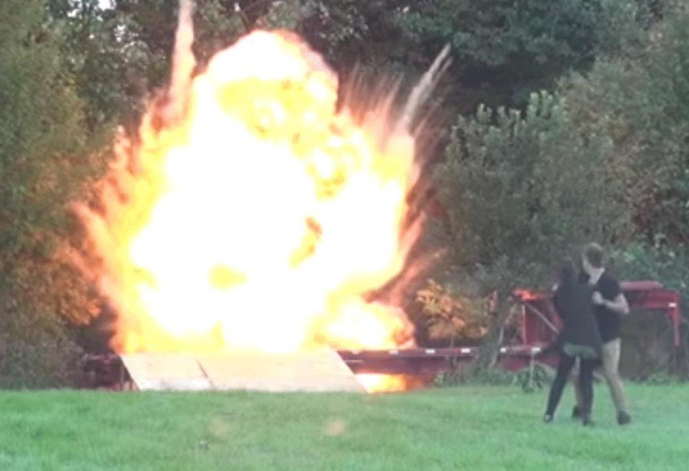 RomanAtwood e lo scherzo devastante alla propria ragazza fingendo un incidente del figlio in moto!