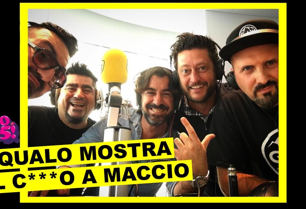SQUALO MOSTRA IL C**O A MACCIO