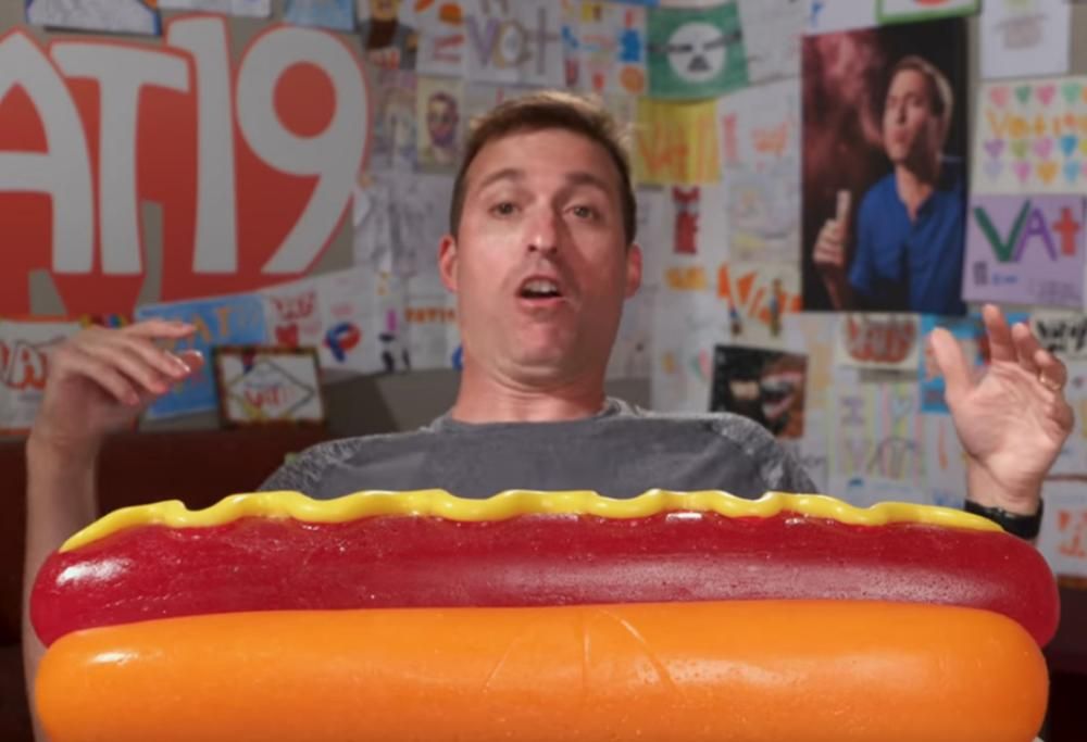 L’HOTDOG Caramella Gommosa più GRANDE del mondo!  BEN 12 Kg