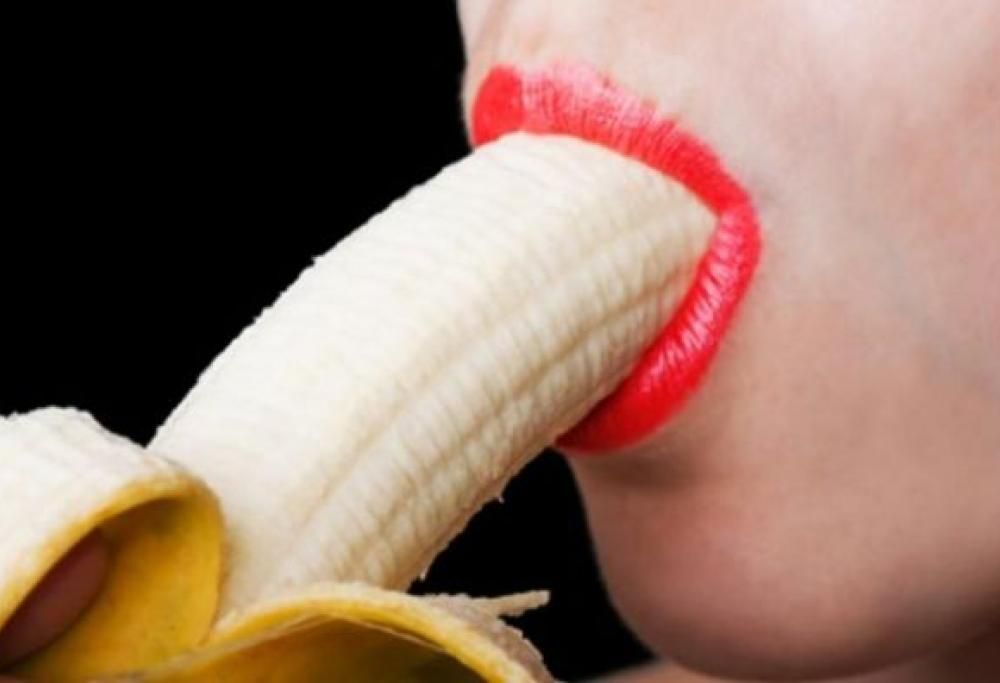 IL SESSO ORALE AIUTA LE DONNE A COMBATTERE LA DEPRESSIONE: Studi Scientifici spiegano perchè!