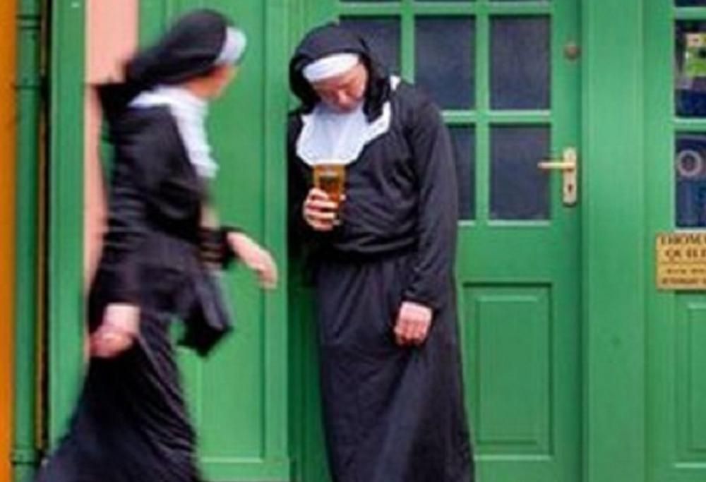 Arrestata una suora  alla guida perchè ubriaca!