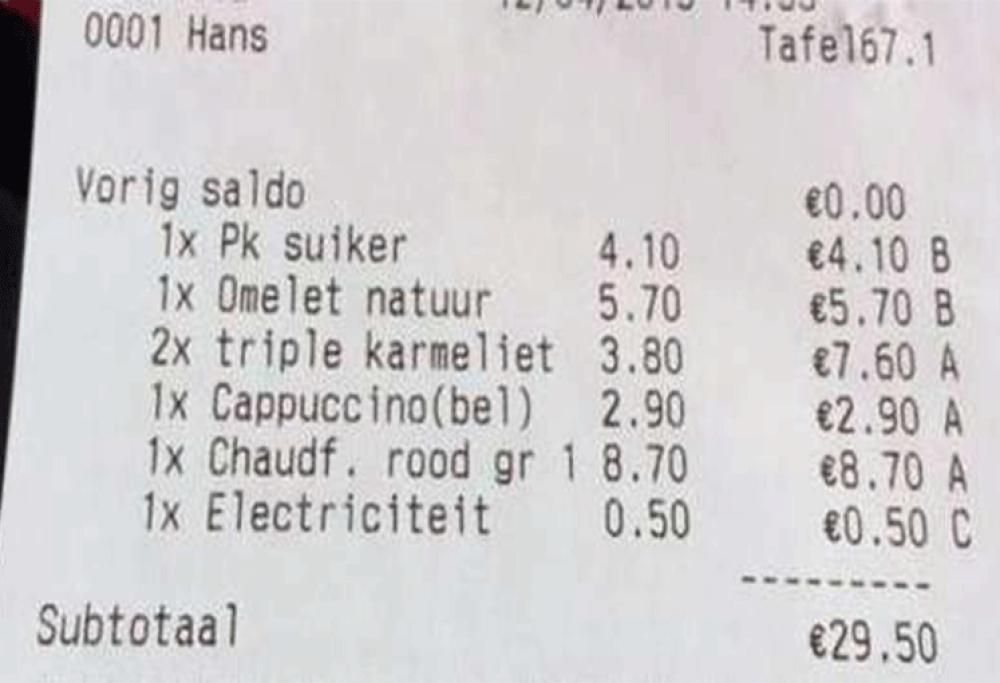 Fa scaldare il biberon del piccolo: il ristorante le aggiunge 50 centesimi nel conto per l’elettricità