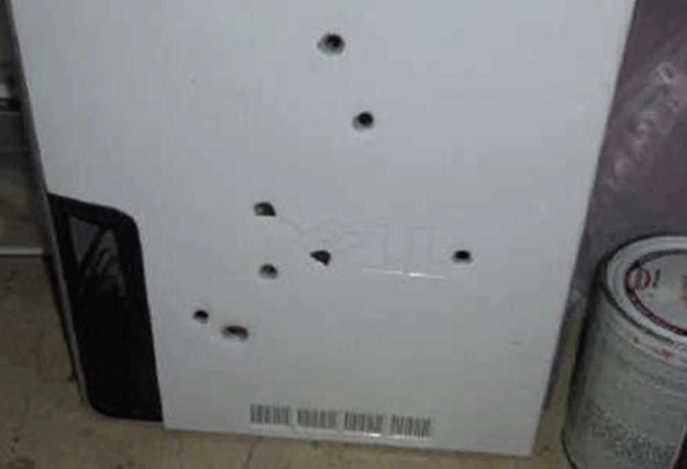 Decide di rottamare il computer finendolo a fucilate