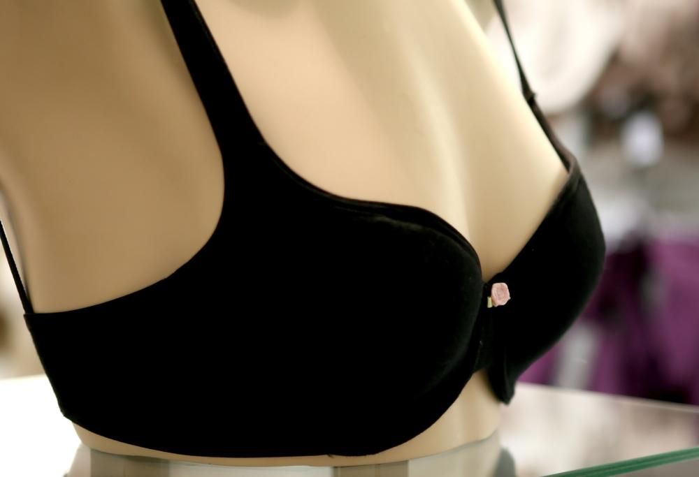 Ogni quanto andrebbero sostituiti i reggiseni? Lo svela un’esperta