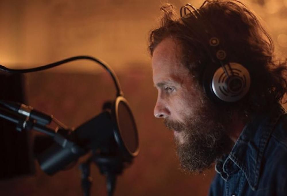 Jovanotti: tante novità in arrivo, nel frattempo esce il singolo “Chiaro di luna”