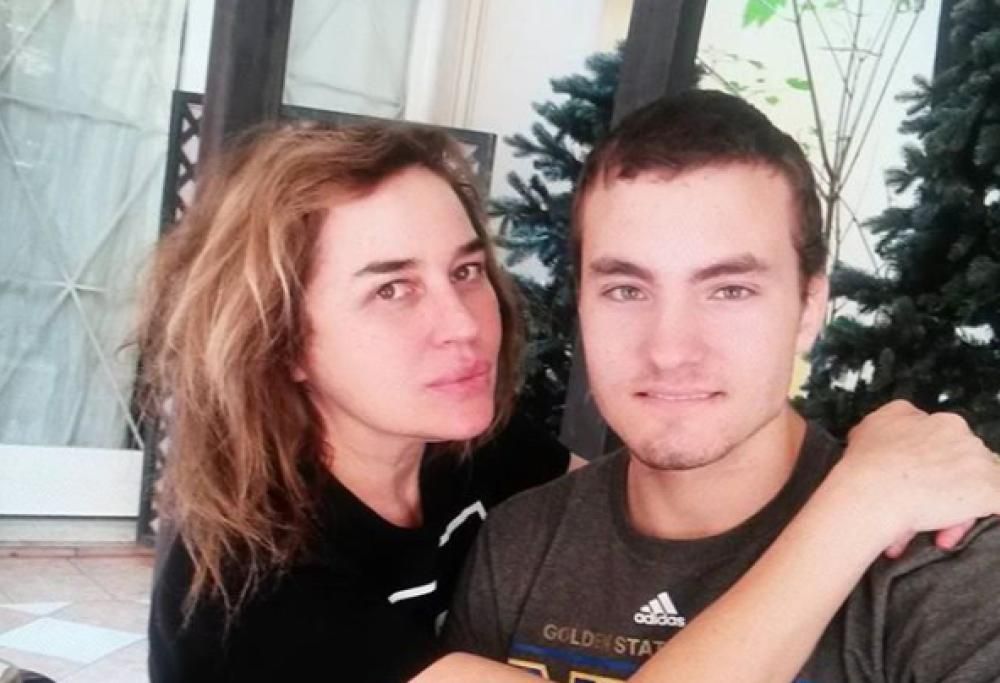 Lory Del Santo accusa la famiglia: “Mi ha massacrato dopo la morte di Loren”