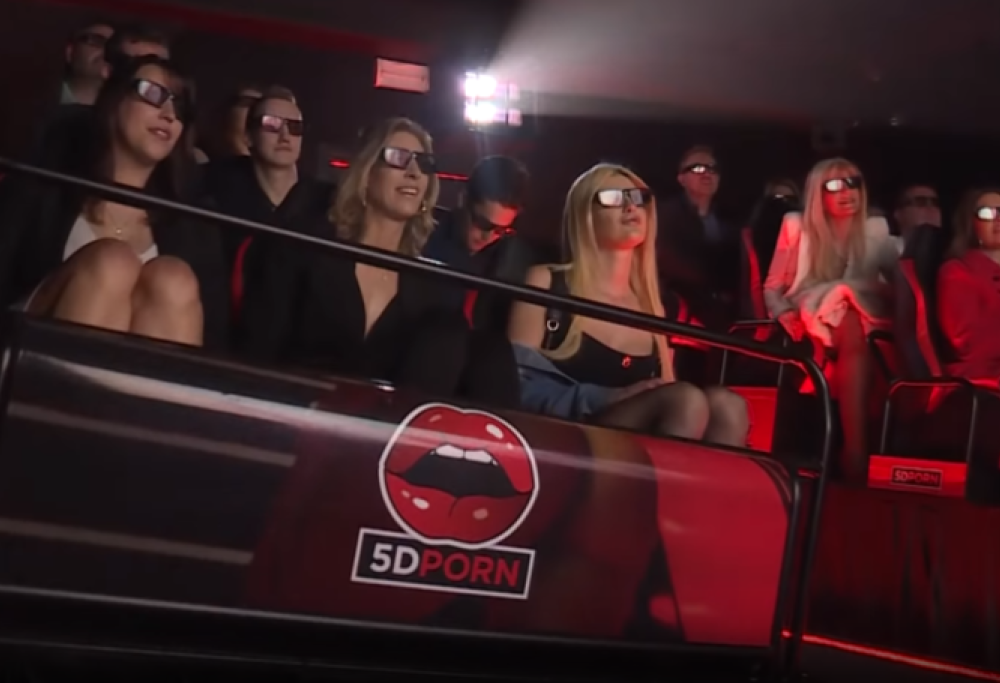 Ha aperto ad Amsterdam il primo cinema a luci rosse in 5D!