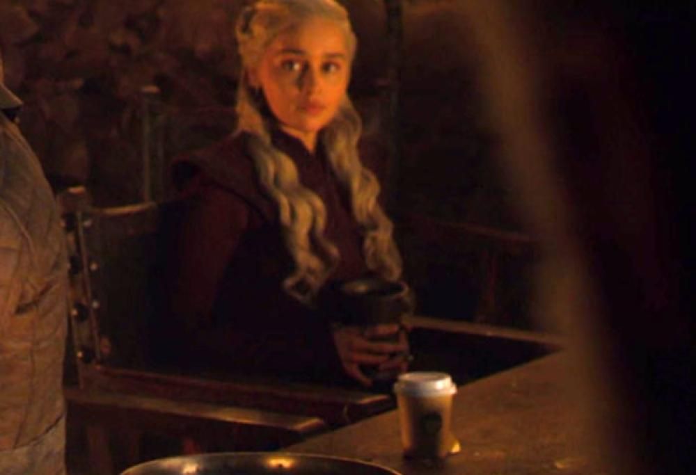 Tazza di Starbucks lasciata nell’inquadratura dell’ultima puntata di Game of Thrones!