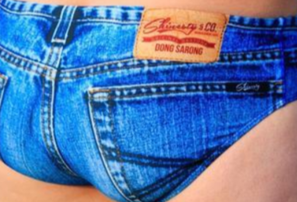 Arrivano gli slip Jeans da bagno, li acquisterete???