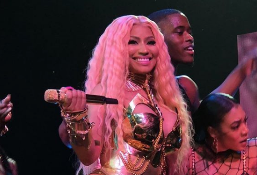 Nicki Minaj in concerto ricorda le vittime dell’attentato al Manchester Arena