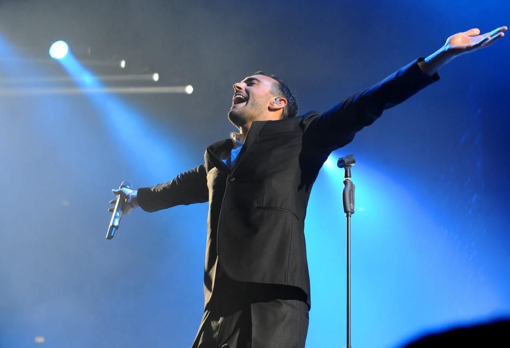 Marco Mengoni compie 29 anni: buon compleanno e buon Natale!