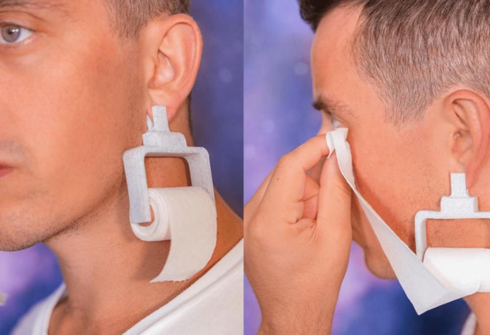 Orecchini asciuga lacrime per uomini: L’ultima invenzione del Web!