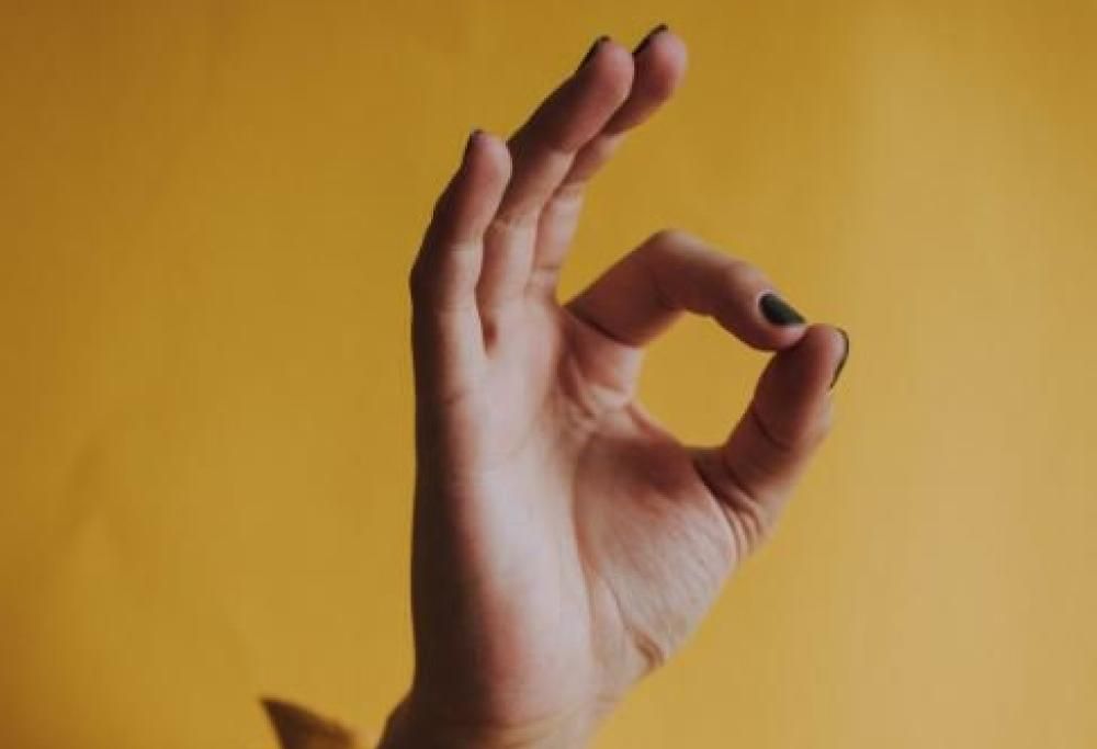 Il gesto di “Ok” con la mano è ufficialmente diventato un simbolo d’odio!