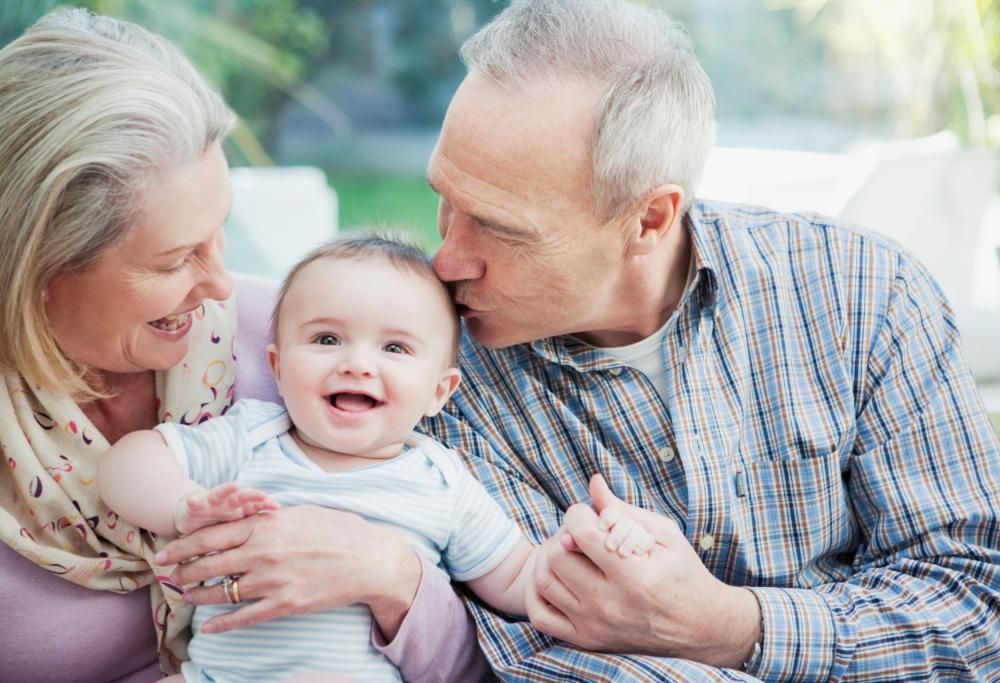 I nonni sono i pilastri delle famiglie italiane, lo conferma l’Istat