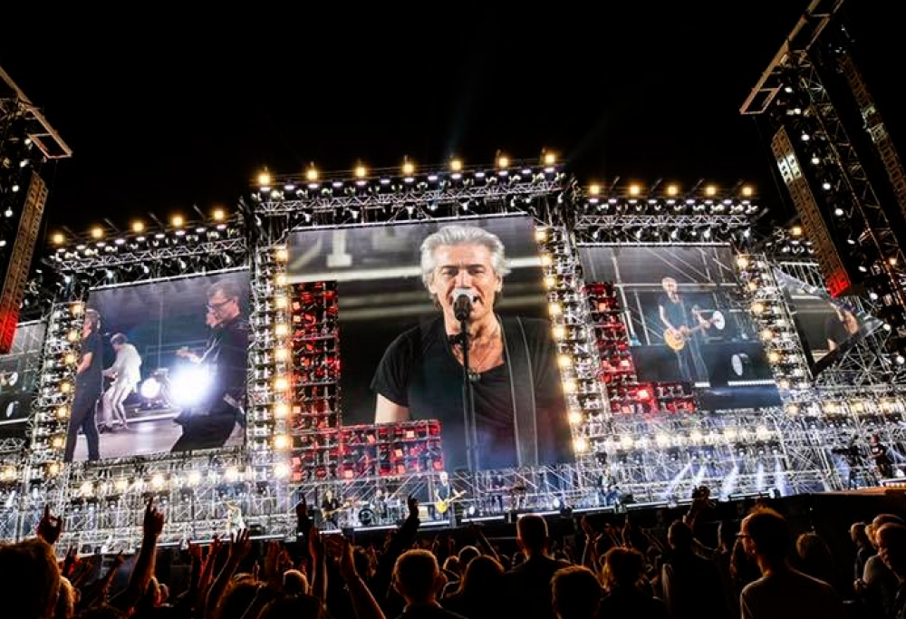 Ecco le prime dichiarazioni di Ligabue dopo l’inizio del tour