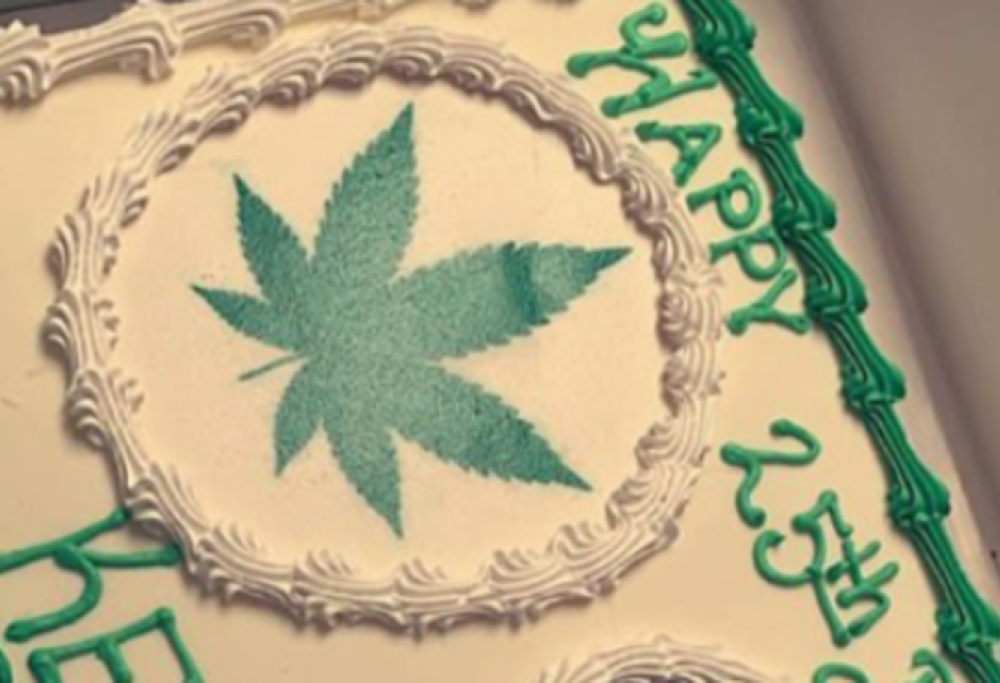 Mamma ordina una torta a tema “Moana” ma gli arriva a tema “Marijuana”