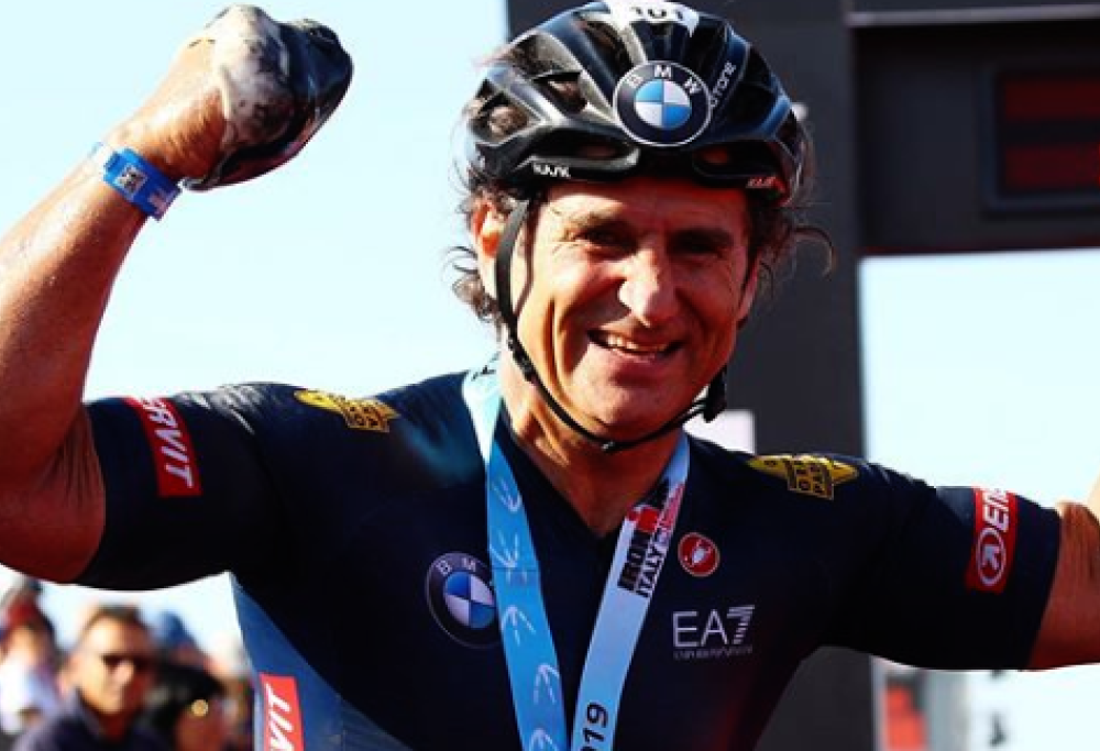 Alex Zanardi racconta: “Mi hanno studiato perché sono sopravvissuto con meno di un litro di sangue”