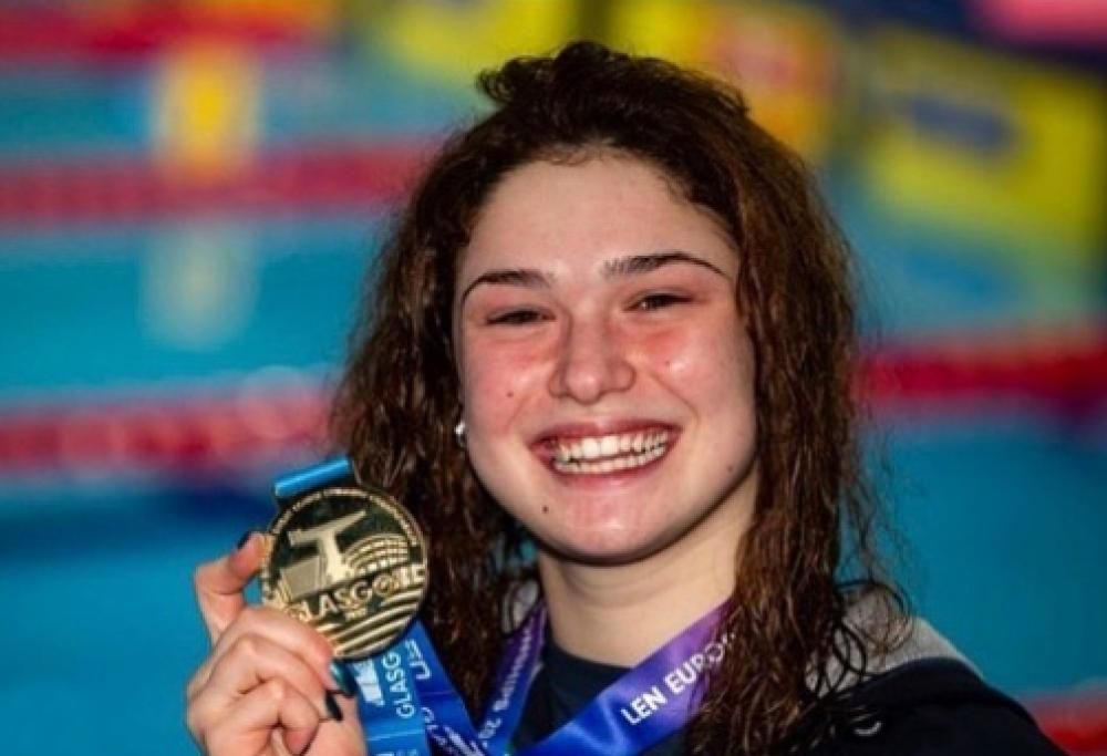 Europei di nuoto: la 14enne Benedetta Pilato conquista l’oro nei 50 rana