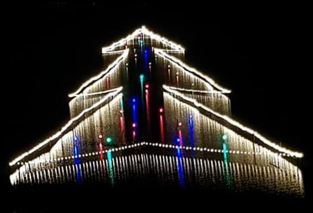L’albero di Natale più grande al mondo si trova sulle acque del Trasimeno