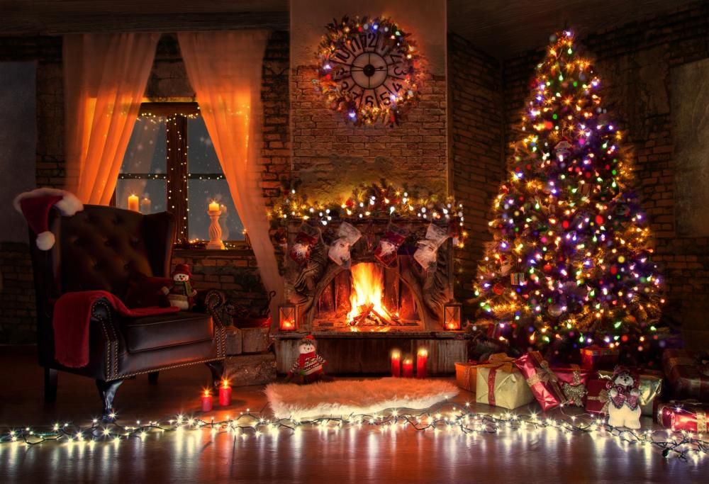 I Vigili del Fuoco avvisano: “Di notte spegnete le luci dell’albero di Natale”