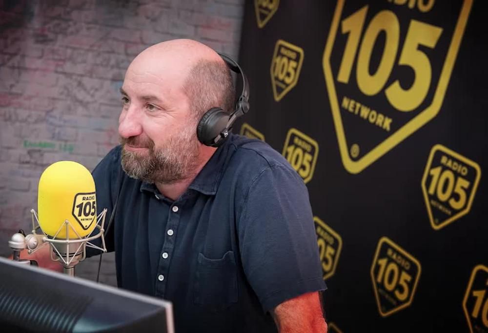 Antonio Albanese a 105 Friends: ‘La mafia va presa in giro’