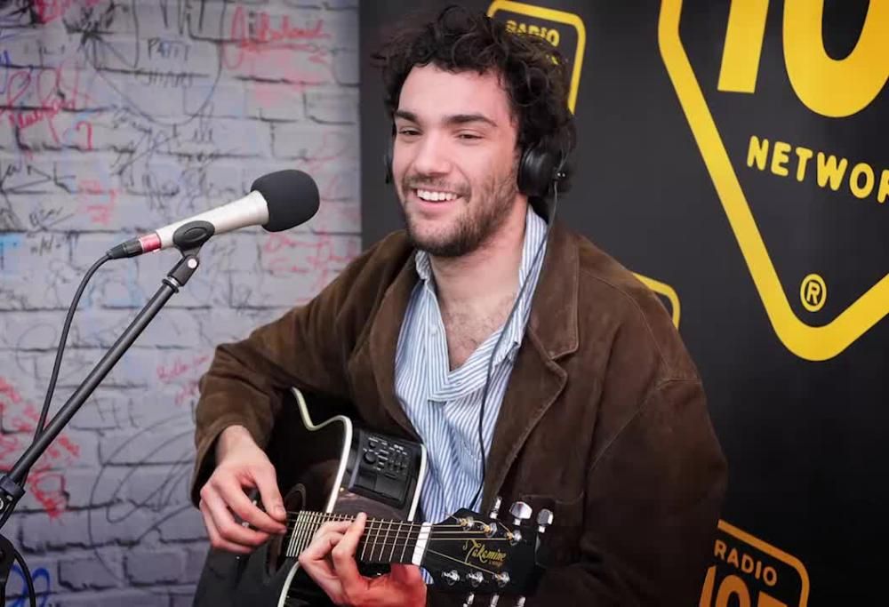 Filo Vals a 105 Friends: “Vi svelo il titolo (provvisorio) del mio primo album”