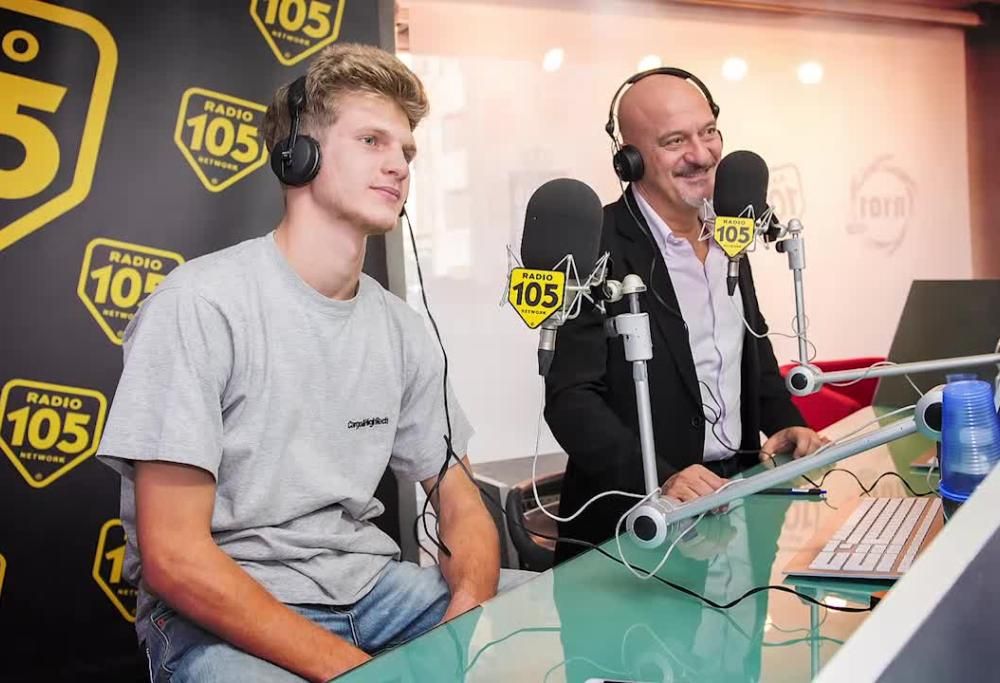 Claudio Bisio e Gaddo Bacchini presentano “Gli Sdraiati” a 105 Friends