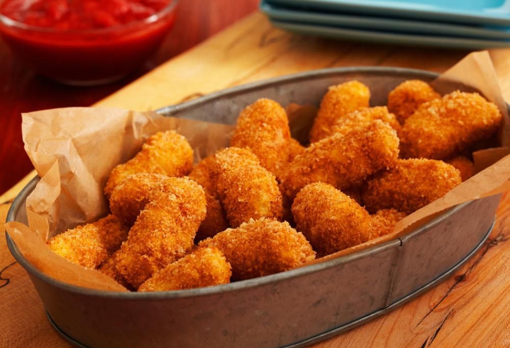 Vegana viene ingannata a una festa da amici: le fanno mangiare la carne e lei chiama la polizia!