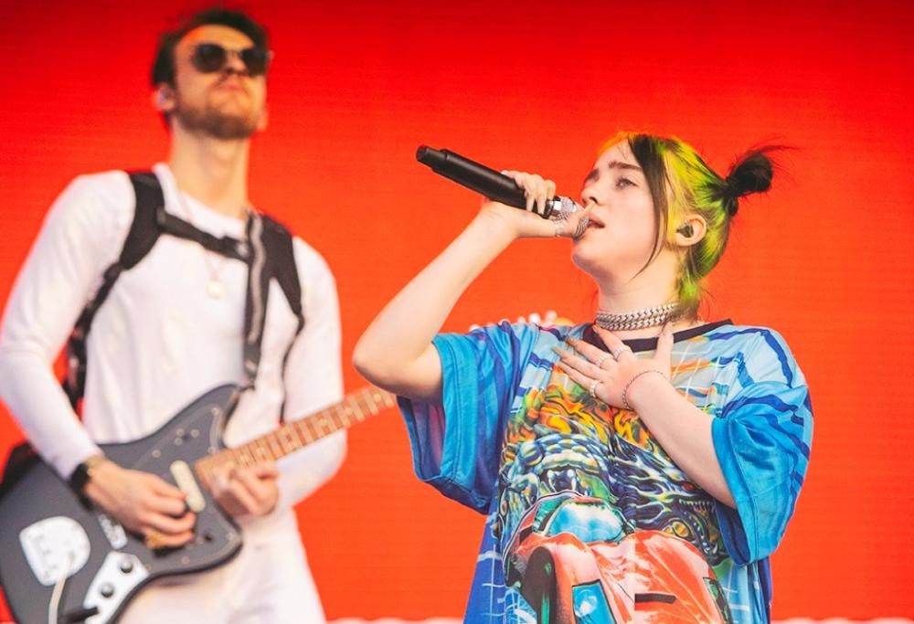 Billie Eilish non conosce Van Halen, il figlio la difende: “La musica dovrebbe unirci, non dividerci”