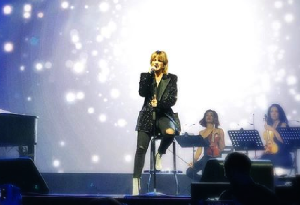 Emma Marrone: la prima esibizione pubblica insieme a Tommaso Paradiso dopo l’intervento