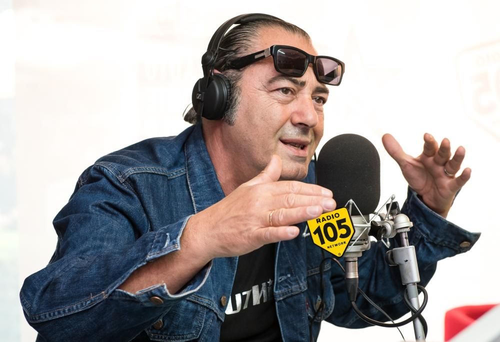 Luca Carboni a 105 Friends: le foto dell’intervista