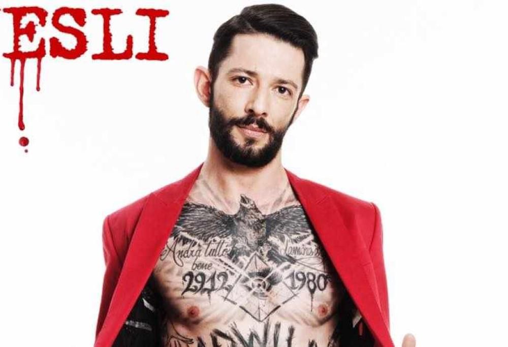 Nesli a 105 Mi Casa, lunedì 30 alle 18.00