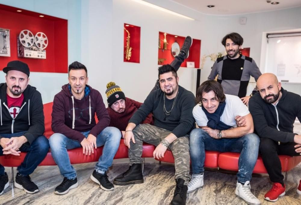 Lo Zoo di 105 nel backstage di Radio 105