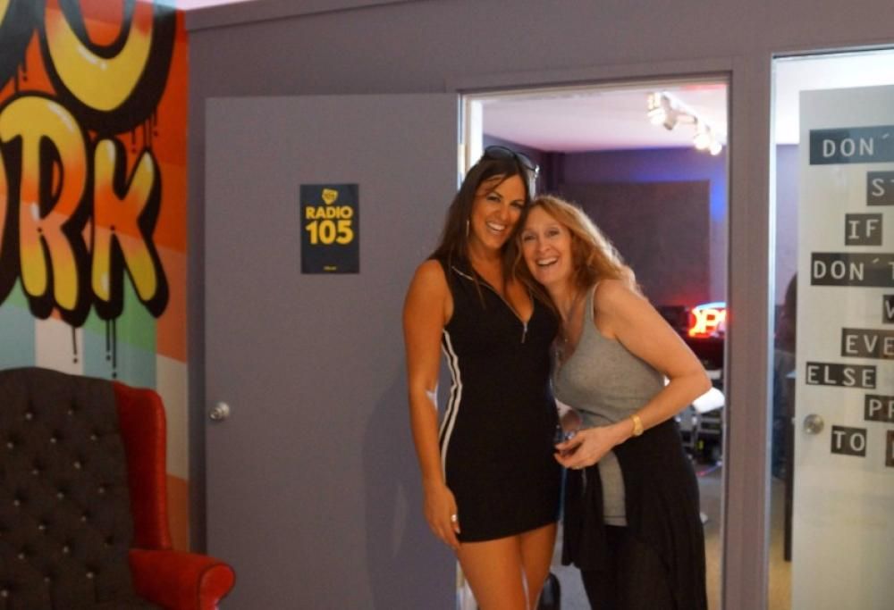 Claudia Romani negli studi di 105 Miami!