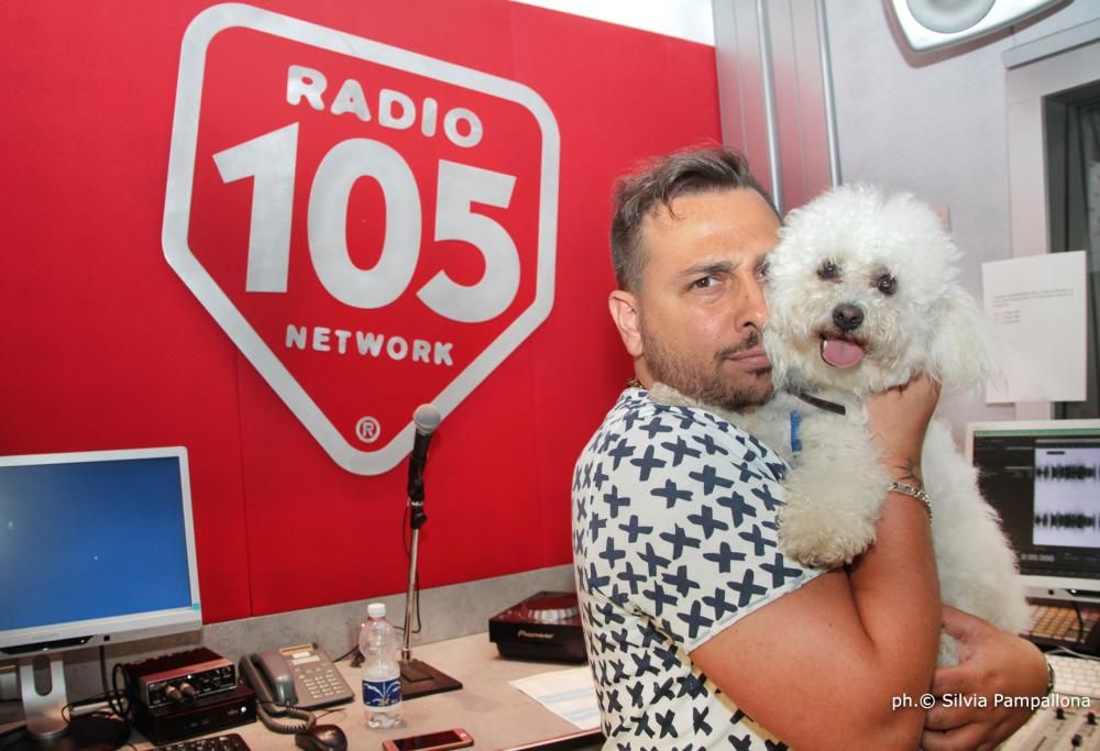 Anche a Radio 105 è la giornata mondiale dei cani in ufficio: ecco i nostri amici a 4 zampe!