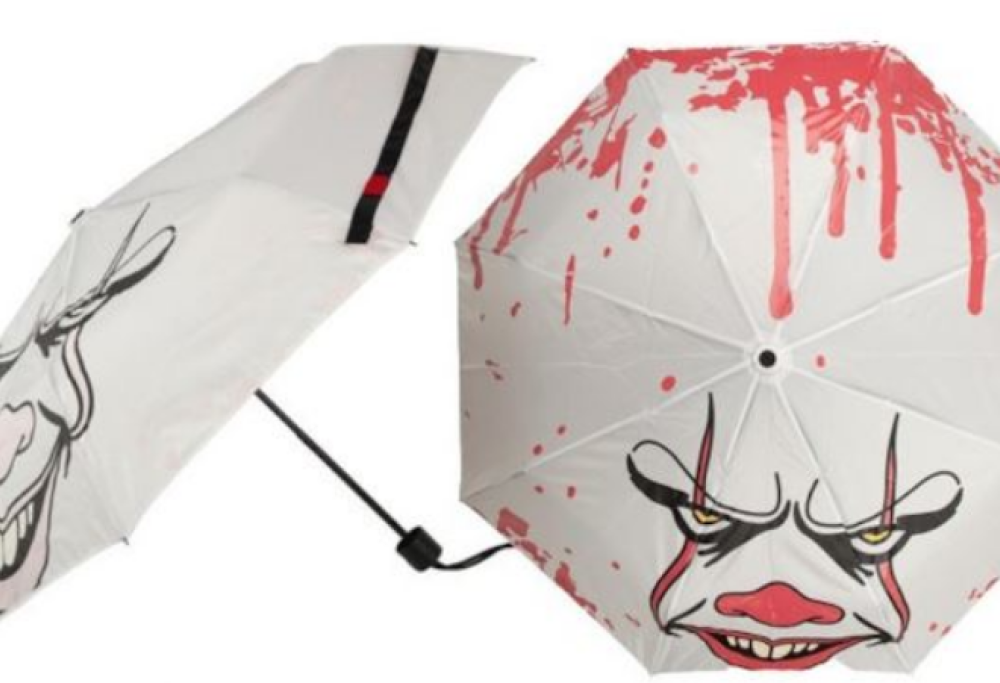 Arriva l’ombrello di IT che trasforma la pioggia in sangue