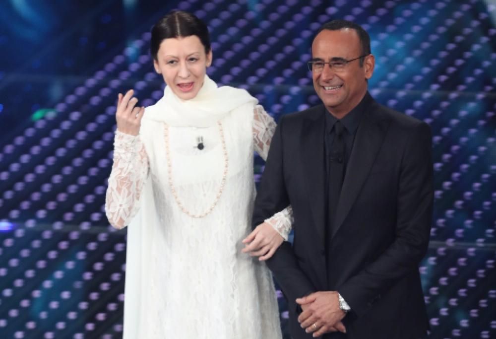 Sanremo 2016, seconda serata più “vivace” e a Virginia Raffaele scappa anche una parolaccia
