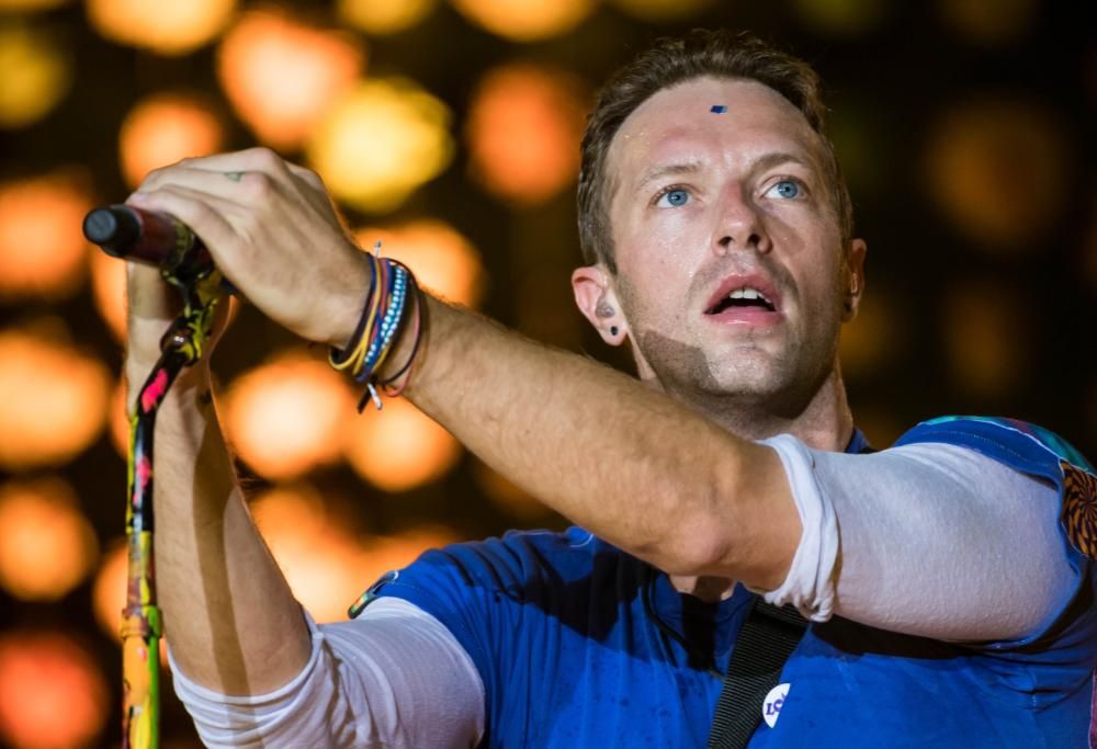 I Coldplay entusiasmano al Glastonbury