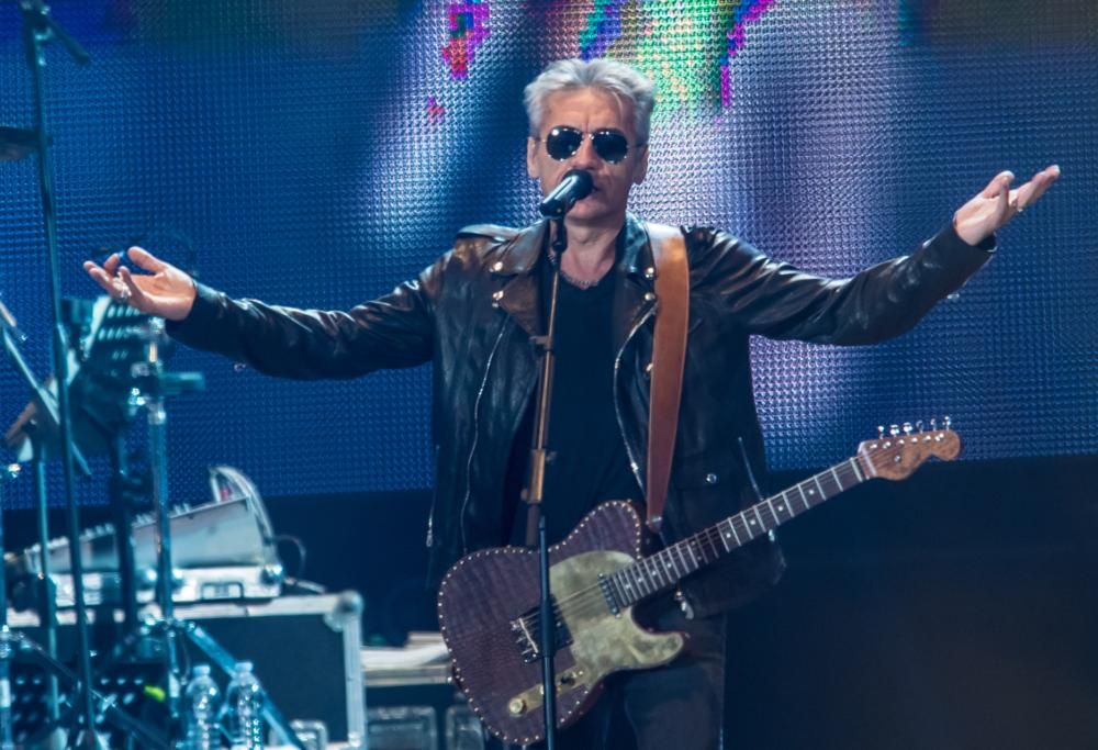 Tanti auguri Ligabue: stasera si festeggia con il grande debutto a Milano!