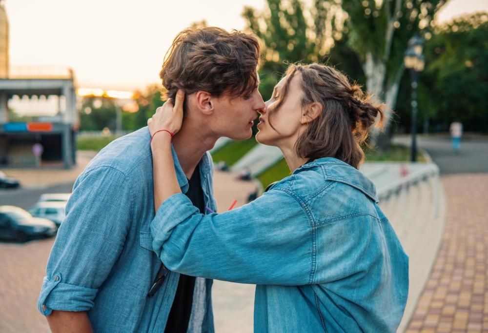 La scienza del bacio: meglio conoscerla bene in vista di San Valentino