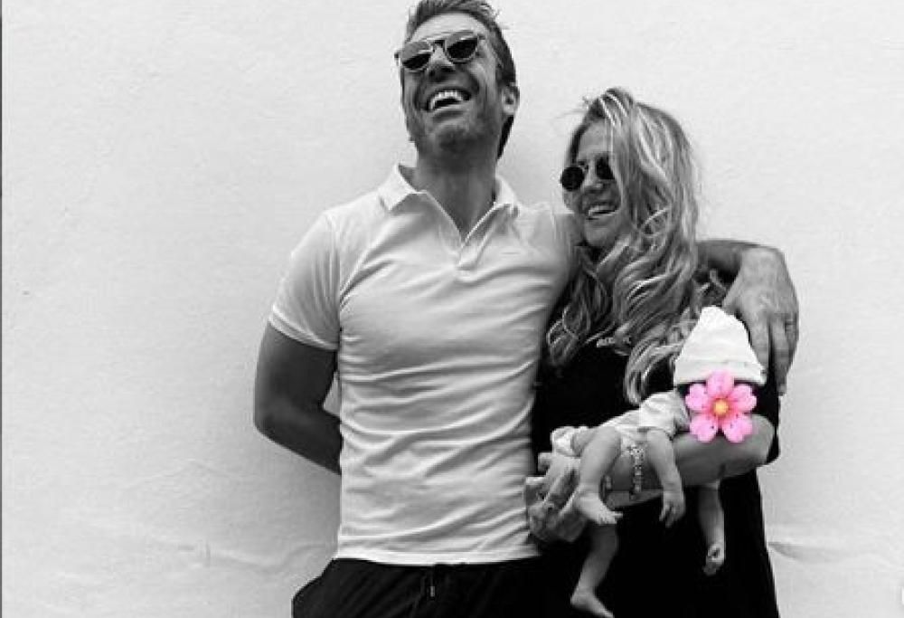 La compagna di Luca Argentero criticata da neomamma perché mangia poco e si allena troppo