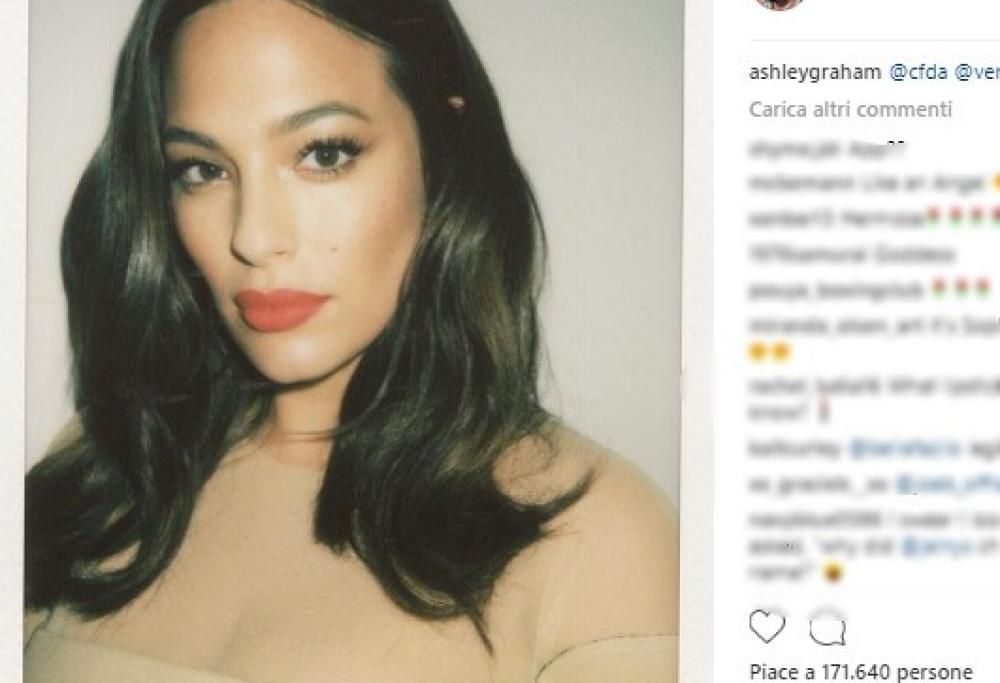 Ashley Graham: “La felicità non si pesa sulla bilancia”