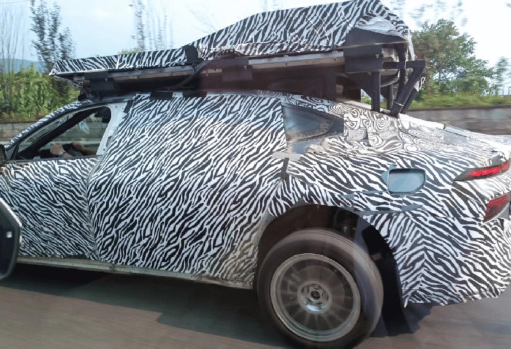 La Cina vuole brevettare l’auto volante