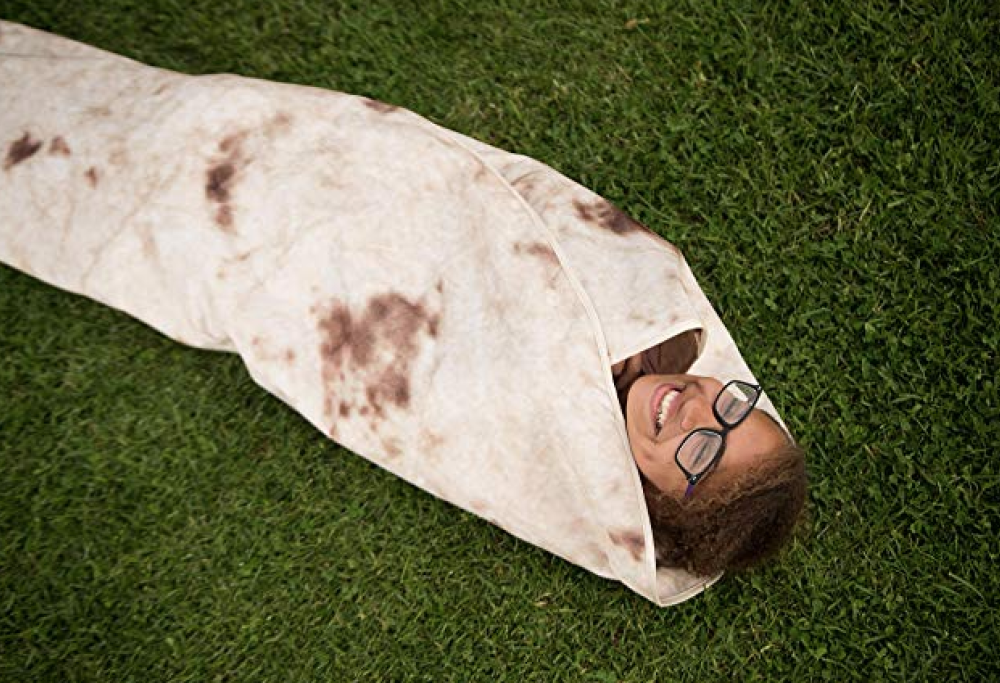 Arriva la coperta tortilla… per dormire come un burrito umano